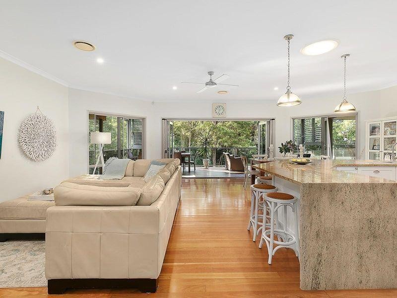 19 Walgarri Drive, Tanawha QLD 4556