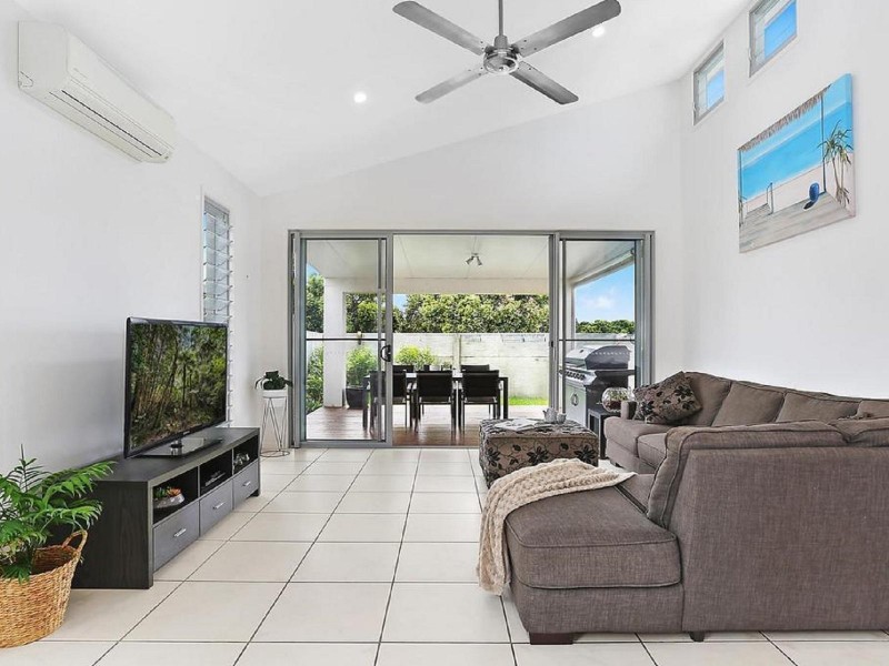 5 Quandong Street, Meridan Plains QLD 4551