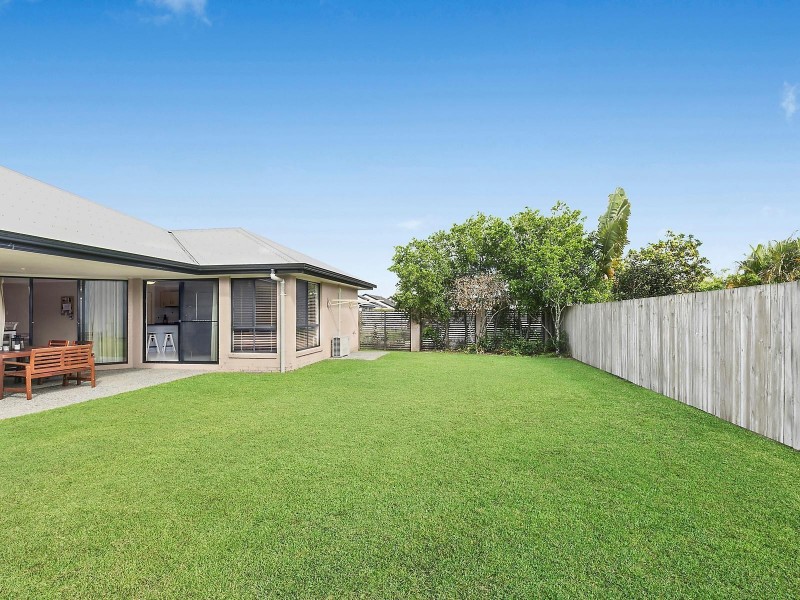 1 Mauritius Crescent, Kawana Island QLD 4575