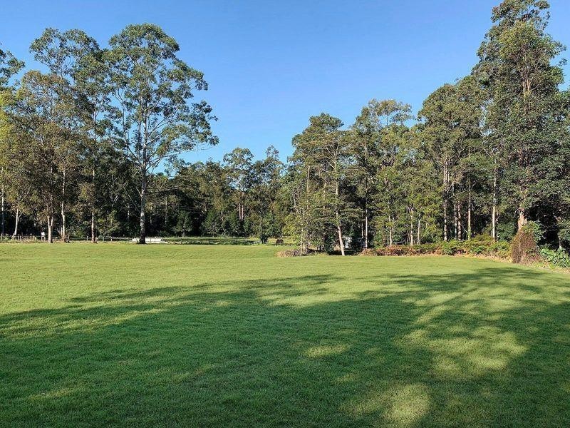 12 Songbird Place, Mooloolah Valley QLD 4553