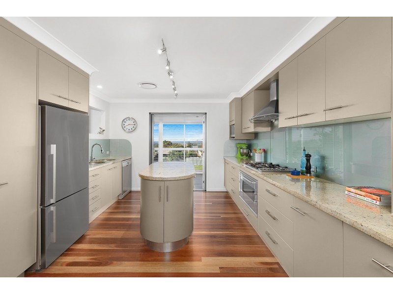 15 Lavarack Crescent, Buderim QLD 4556