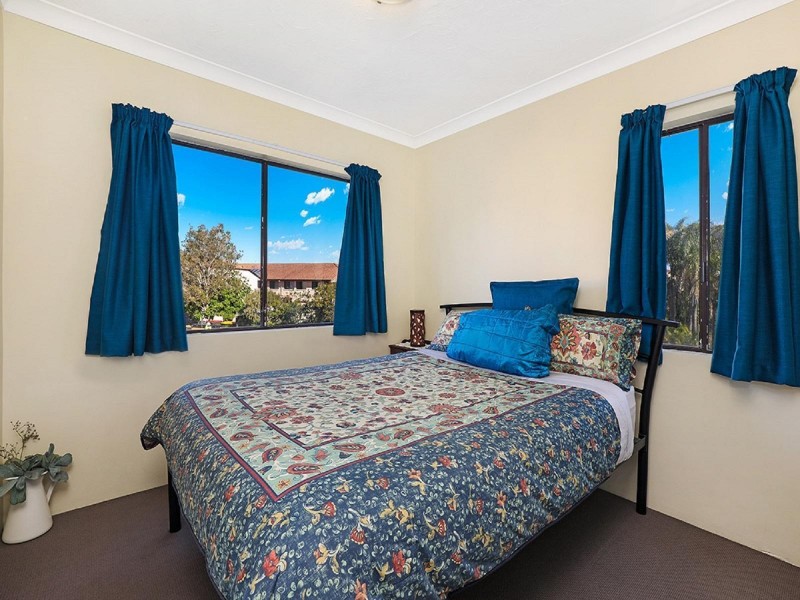 1/89 Goonawarra Drive, Mooloolaba QLD 4557