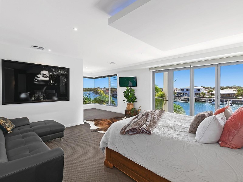 25 Cuba Court, Kawana Island QLD 4575