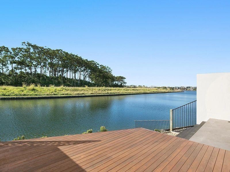 16 Osborne Circuit, Maroochydore QLD 4558