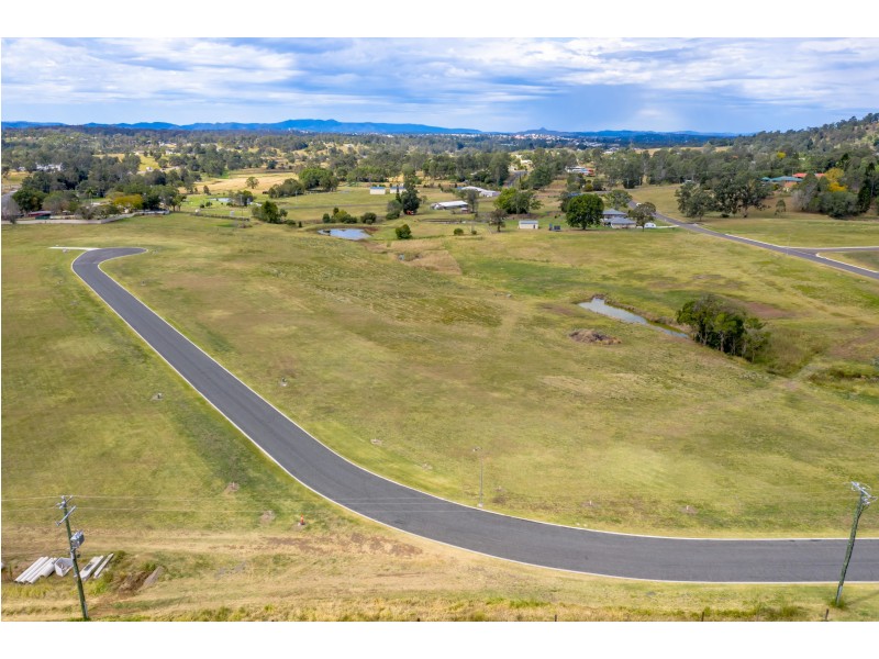 Friesian Court, Chatsworth QLD 4570