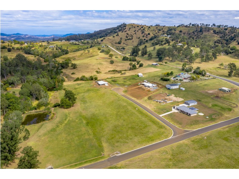 Brahman Court, Chatsworth QLD 4570