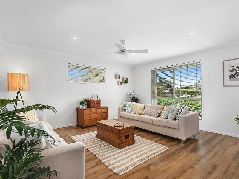 10 Bareena Place, Warana QLD 4575
