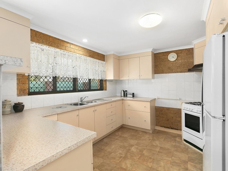 8 Hilltop Crescent, Coolum Beach QLD 4573