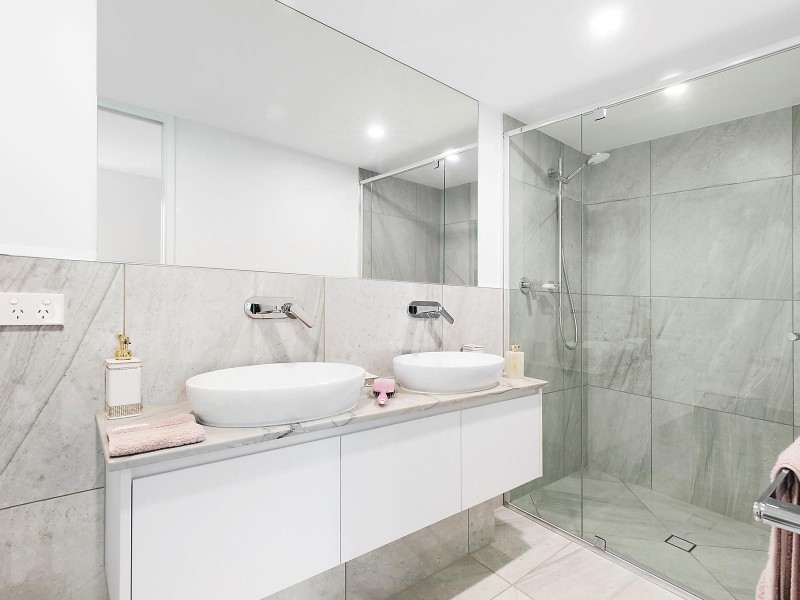 202/34 Picnic Point Esplanade, Maroochydore QLD 4558