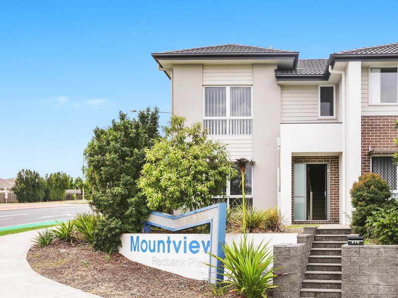 1/4 Lamington Drive, Redbank Plains QLD 4301