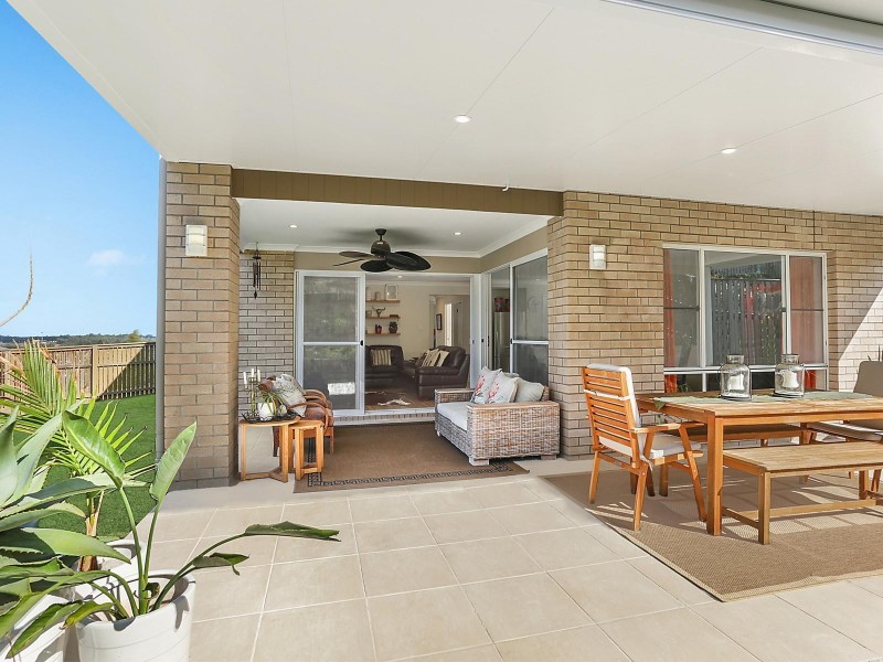 21 Catchlove Crescent, Augustine Heights QLD 4300