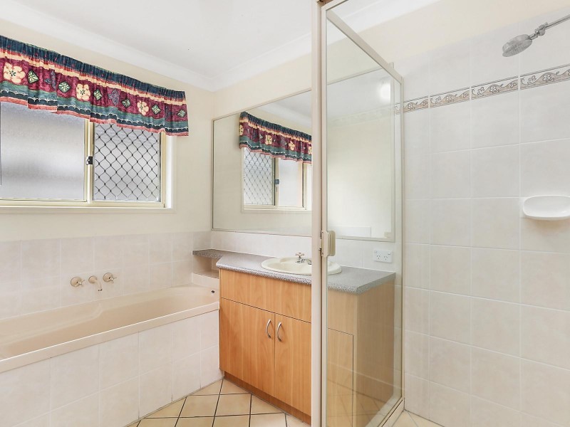 9 Alfred Place, Springfield Lakes QLD 4300