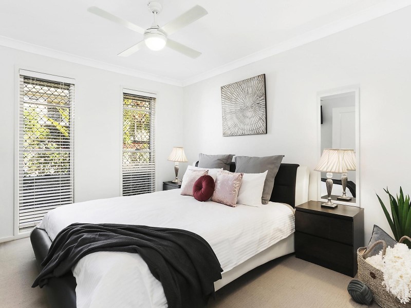8 Alton Towers Street, Springfield Lakes QLD 4300