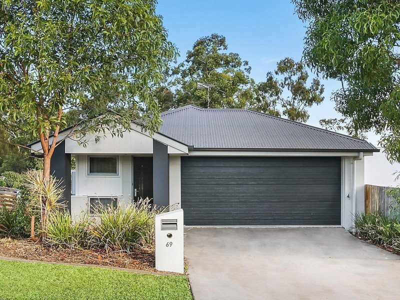 69 Francisca Drive, Augustine Heights QLD 4300