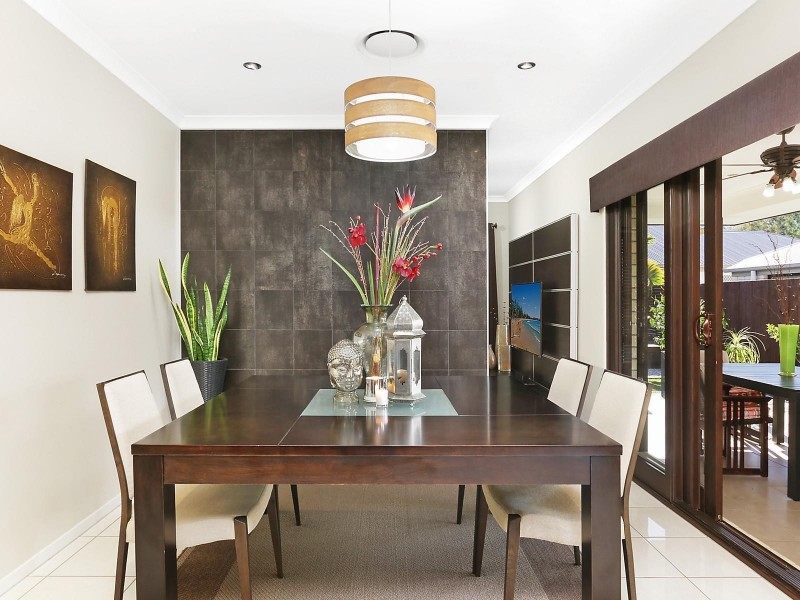 37 Benezet Drive, Augustine Heights QLD 4300