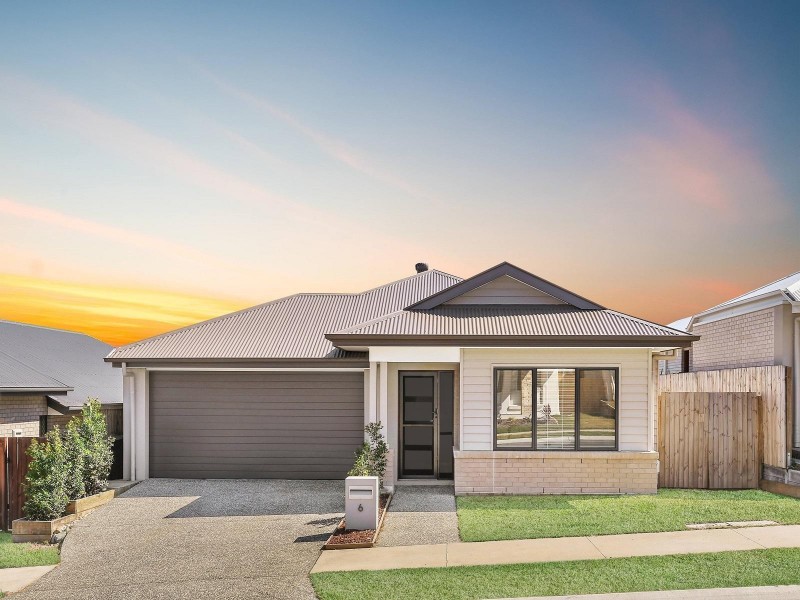 6 Lomond Street, South Ripley QLD 4306