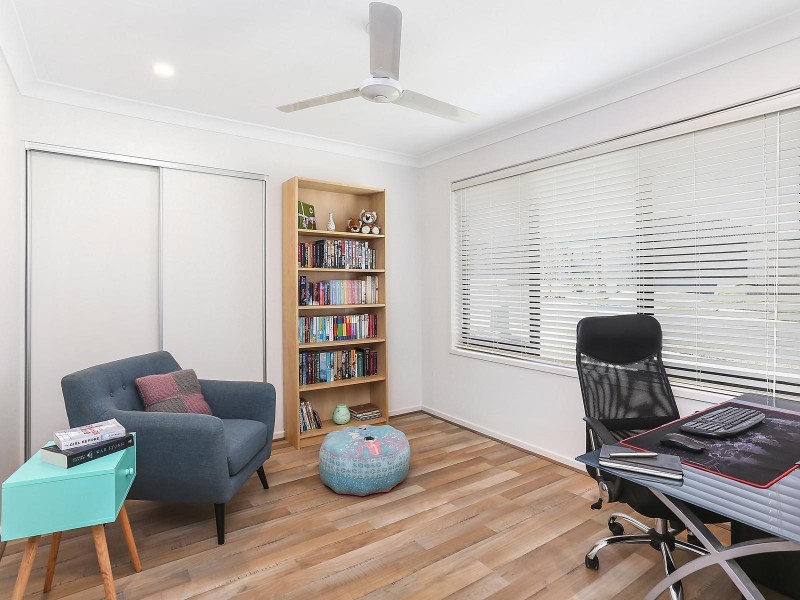 6 Lomond Street, South Ripley QLD 4306