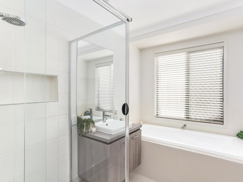 6 Lomond Street, South Ripley QLD 4306