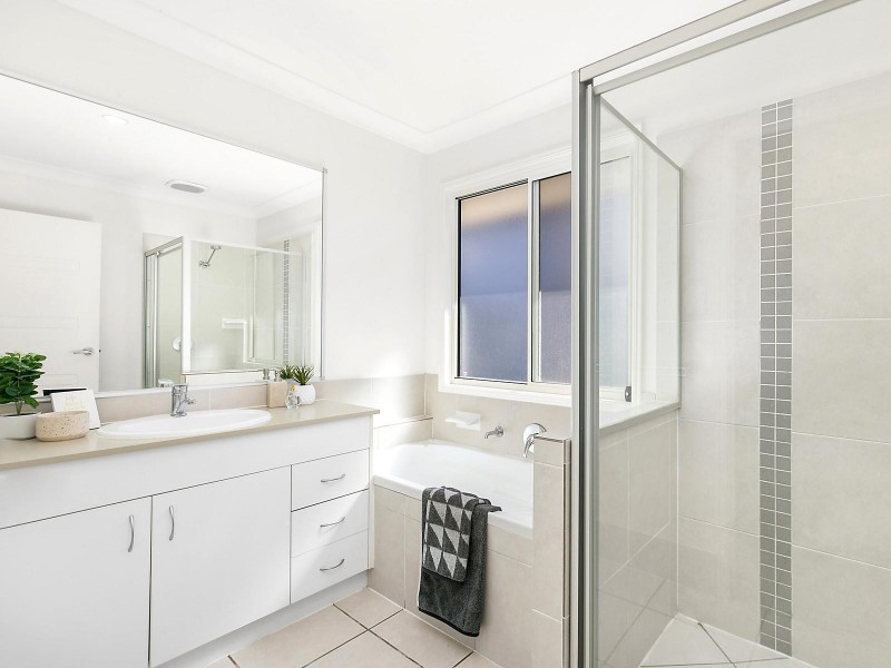 21 Heathwood Place, Collingwood Park QLD 4301