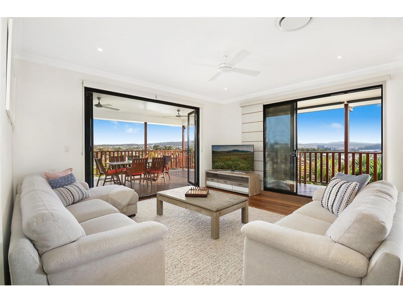 10 Greenwood Street, Springfield Lakes QLD 4300