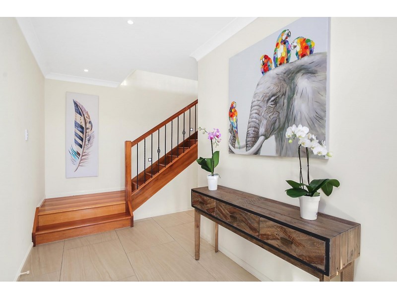 10 Greenwood Street, Springfield Lakes QLD 4300