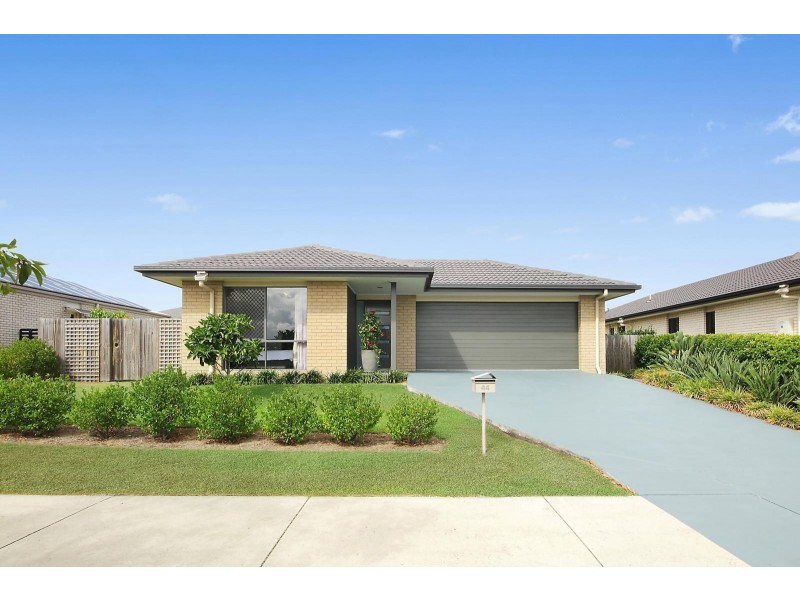 44 Regents Drive, Redbank Plains QLD 4301