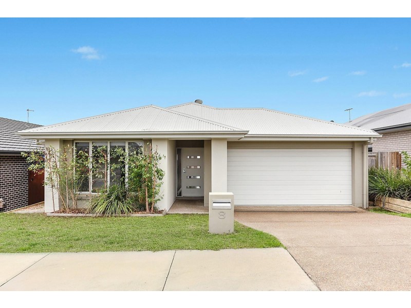 8 Serenity Street, South Ripley QLD 4306