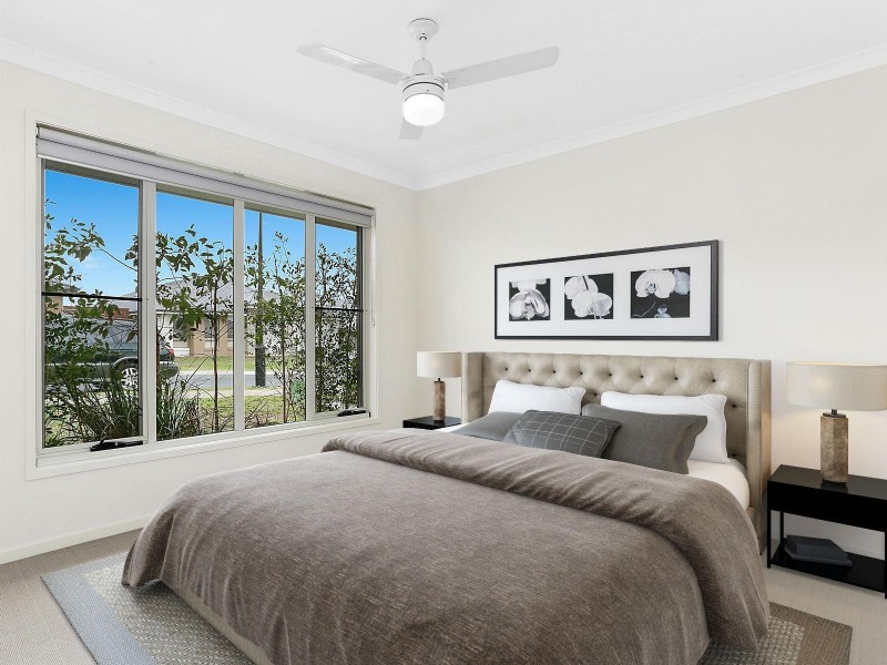 8 Serenity Street, South Ripley QLD 4306
