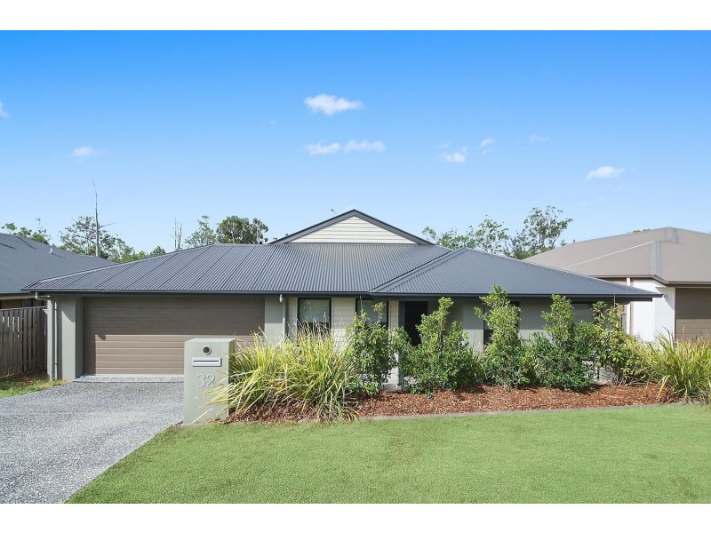 32 Fitzpatrick Circuit, Augustine Heights QLD 4300