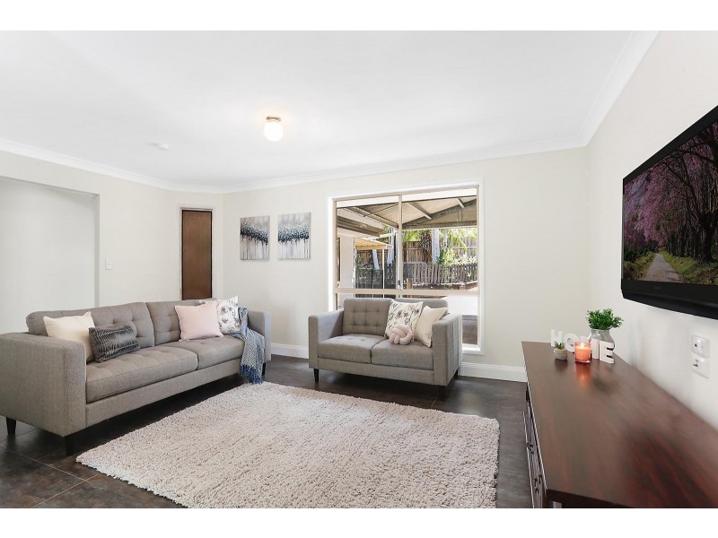 4 Giza Court, Camira QLD 4300