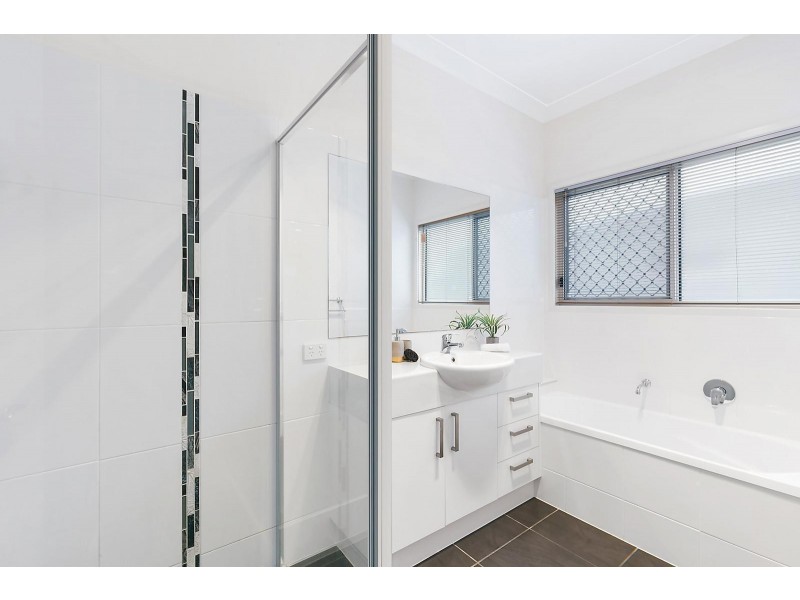 40 Rosella Crescent, Springfield Lakes QLD 4300