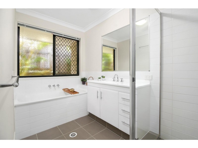 14 Rosella Crescent, Springfield Lakes QLD 4300