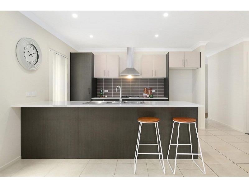 11 Poppy Crescent, Springfield Lakes QLD 4300