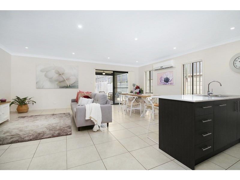 11 Poppy Crescent, Springfield Lakes QLD 4300