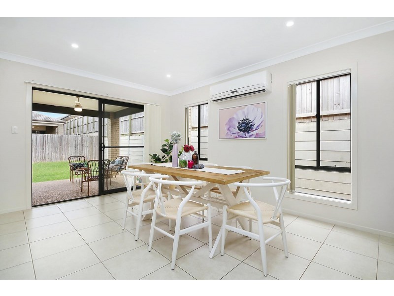 11 Poppy Crescent, Springfield Lakes QLD 4300