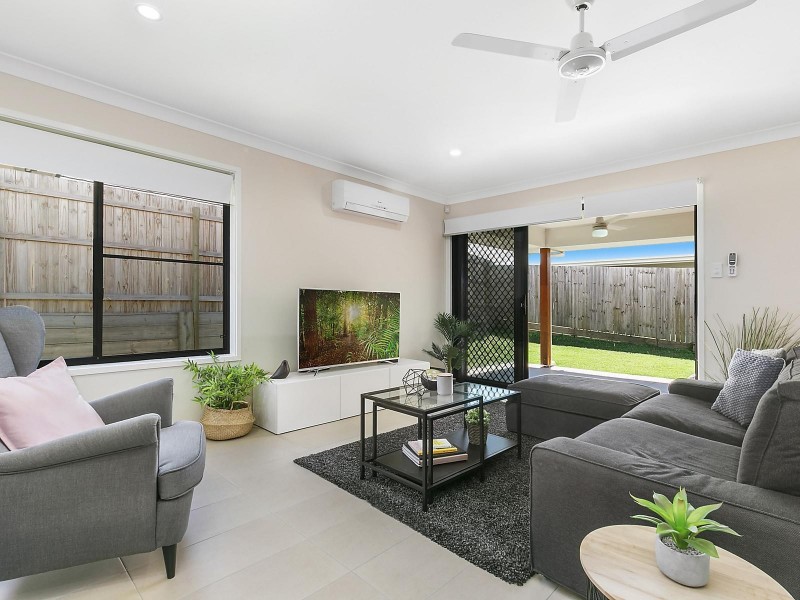 9 Starling Street, Deebing Heights QLD 4306