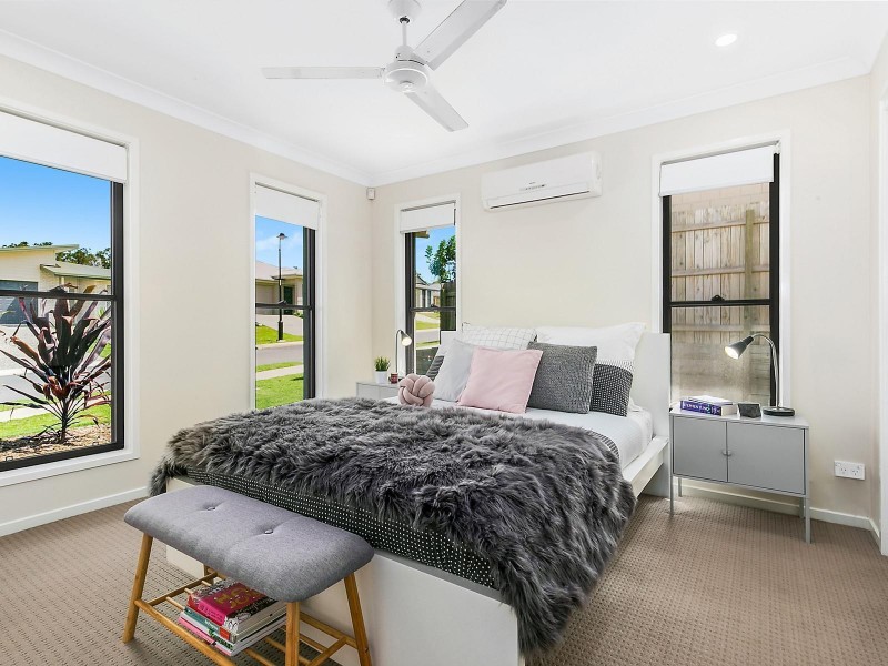 9 Starling Street, Deebing Heights QLD 4306