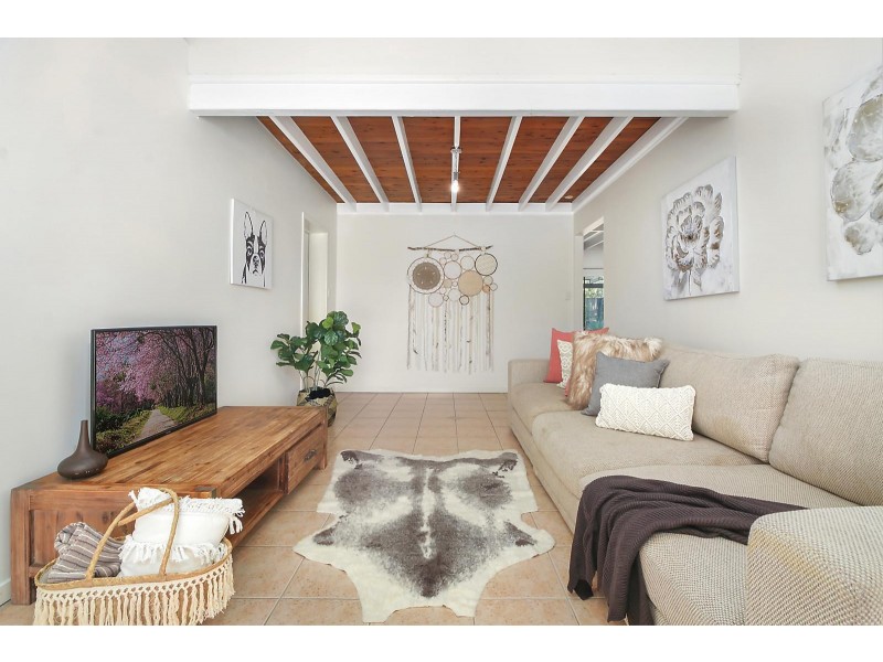 6 Mal Street, Camira QLD 4300