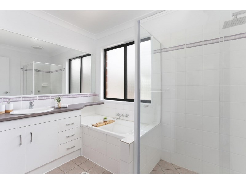 13 Pinewood Court, Springfield QLD 4300