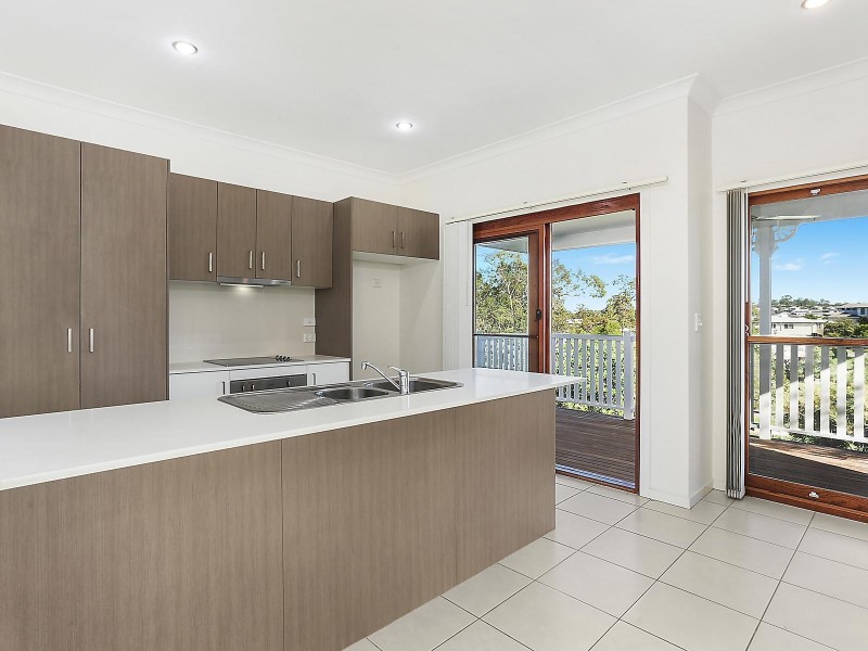 41 Waterside Drive, Springfield Lakes QLD 4300