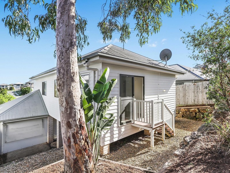 41 Waterside Drive, Springfield Lakes QLD 4300