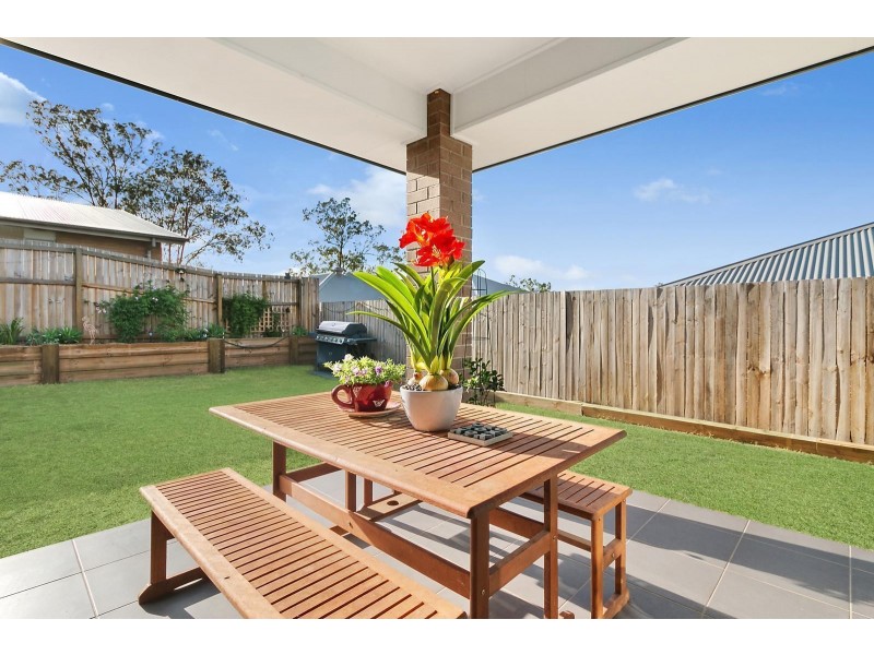 12 Waterfern Way, Ripley QLD 4306