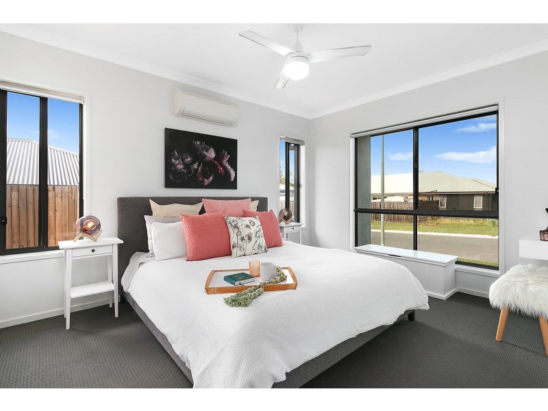 12 Waterfern Way, Ripley QLD 4306