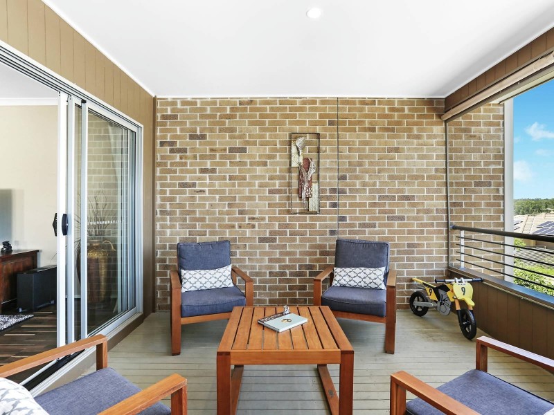 19 Hookes Terrace, Springfield Lakes QLD 4300