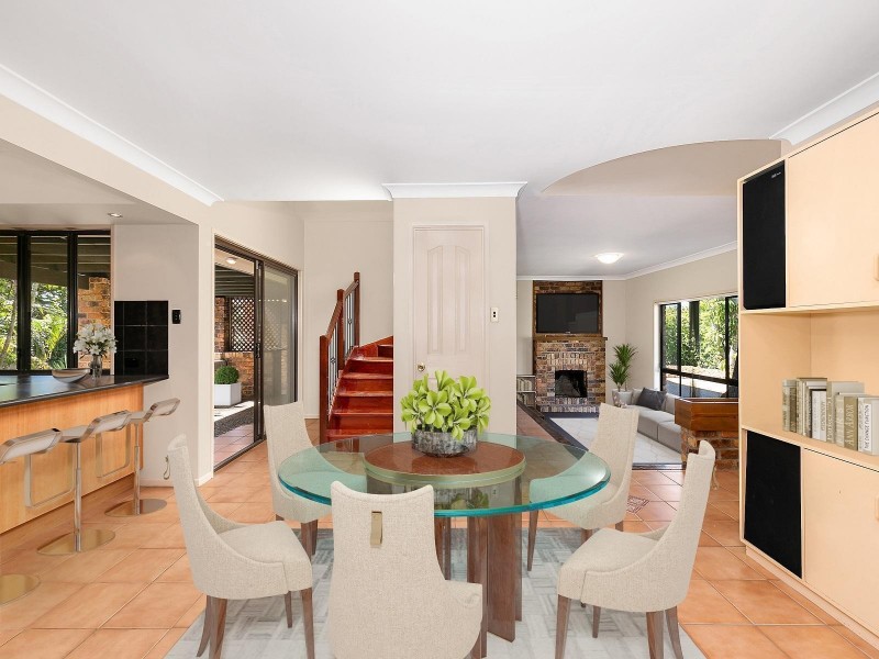 26 Homebush Drive, Regents Park QLD 4118
