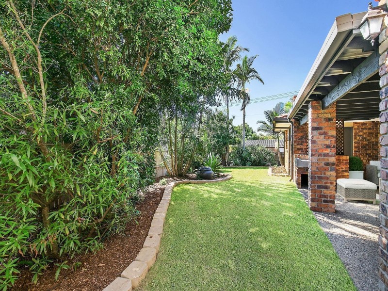 26 Homebush Drive, Regents Park QLD 4118