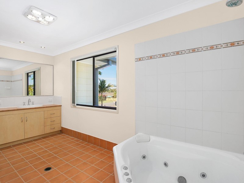 26 Homebush Drive, Regents Park QLD 4118