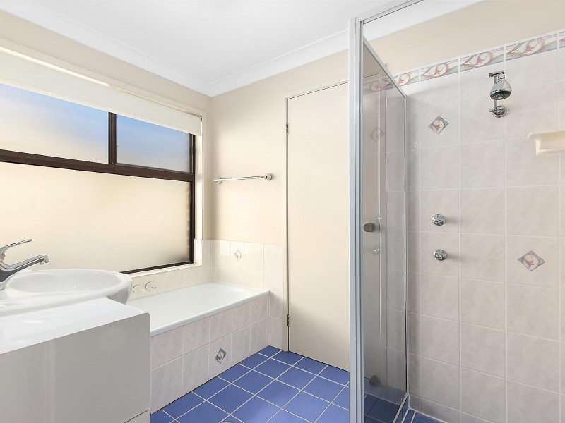 26 Homebush Drive, Regents Park QLD 4118
