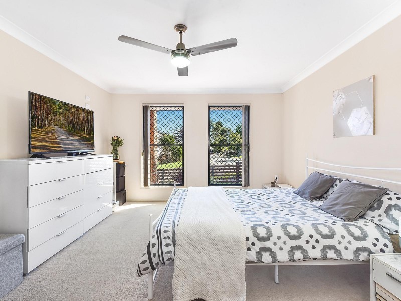 8 Speckled Circuit, Springfield Lakes QLD 4300