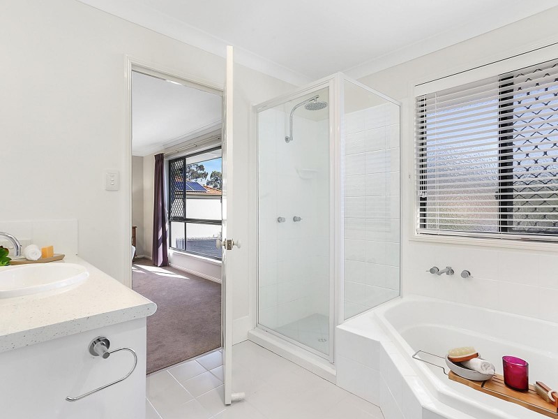 14 Amarillo Place, Springfield Lakes QLD 4300